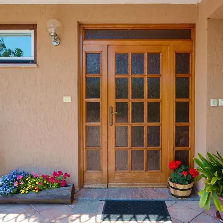 Beni-1 By Interhome *