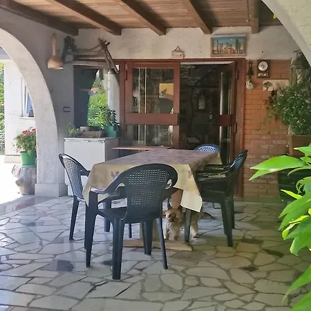 아파트 Beni-1 By Interhome