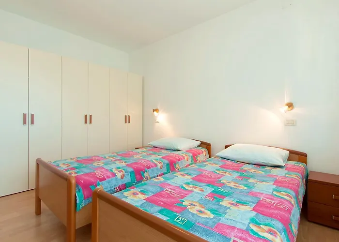 Beni-1 By Interhome *