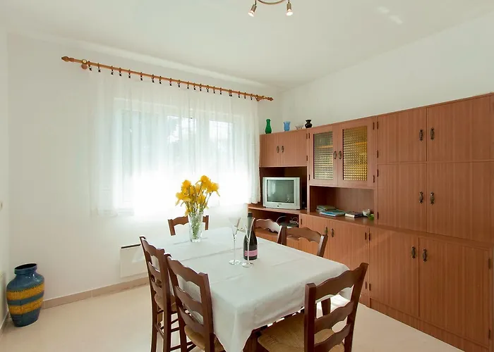 Beni-1 By Interhome